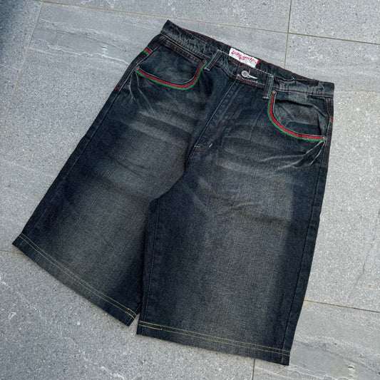 akademiks jorts - 33”