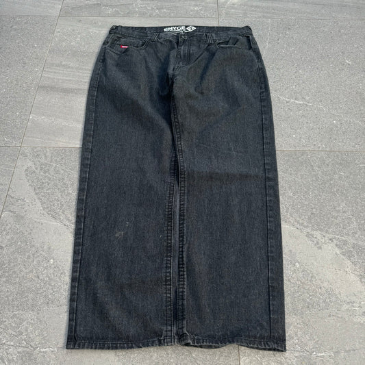enyce jeans - 40x30”
