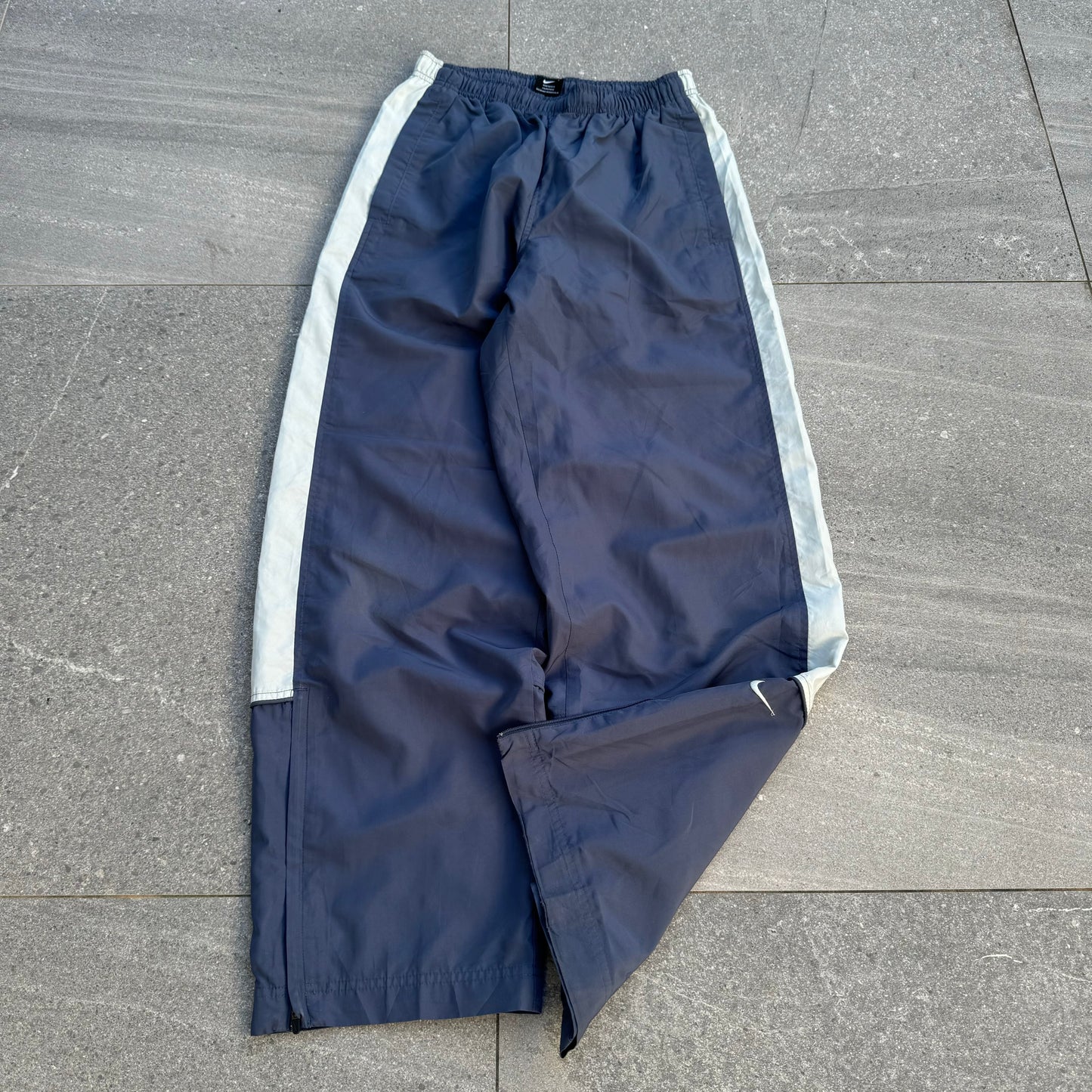 OG panelled nike trackies - M