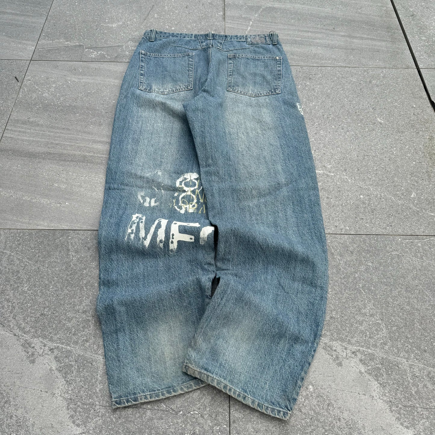 mfg jeans - 35x33”