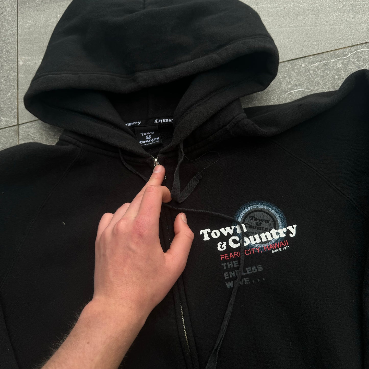 TCs hawaii hoodie M