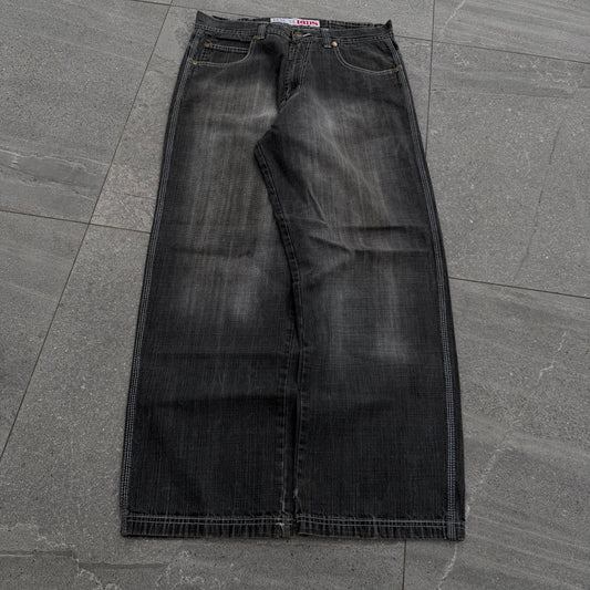 RK southpoles - 34x31”