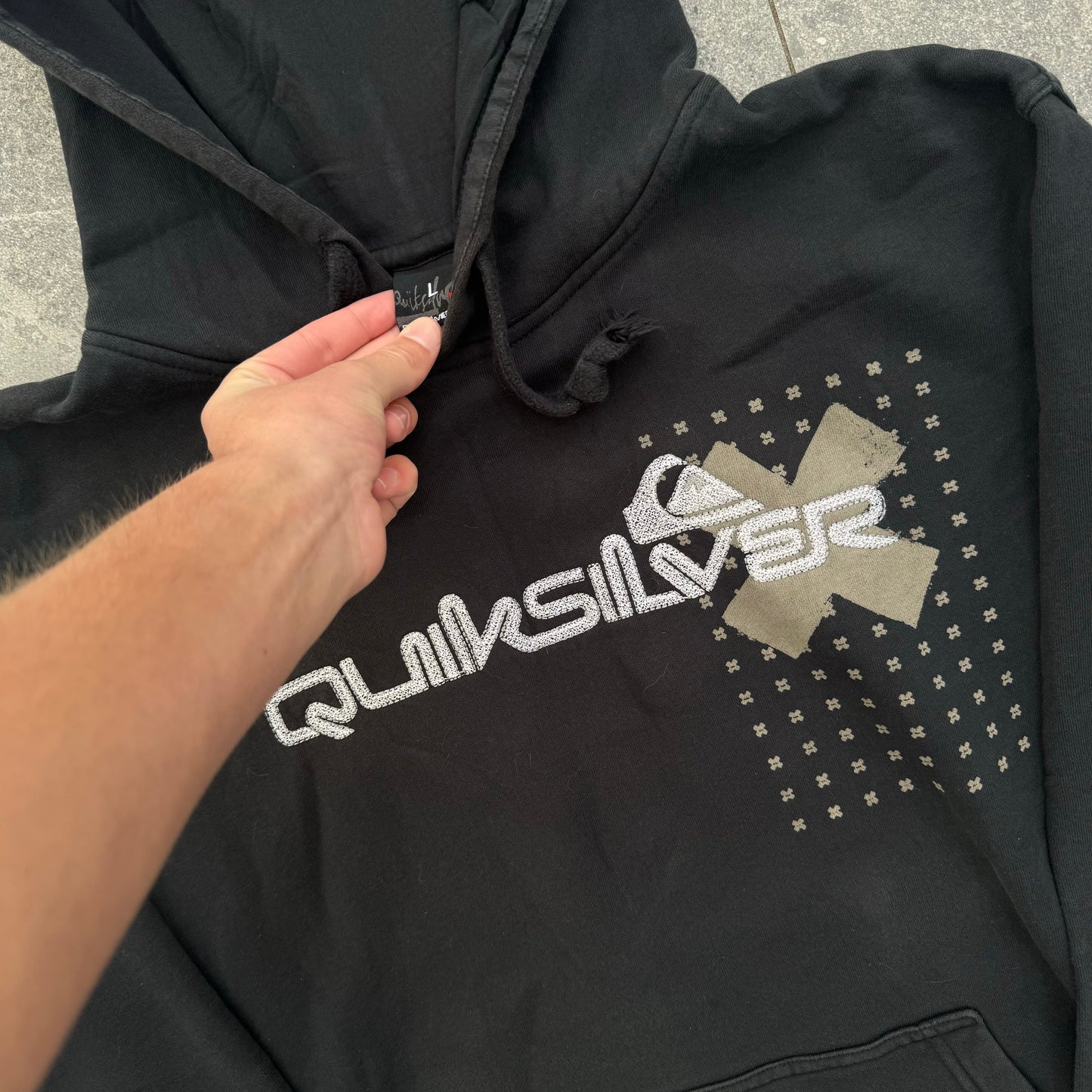awesome quiksilver hoodie - L