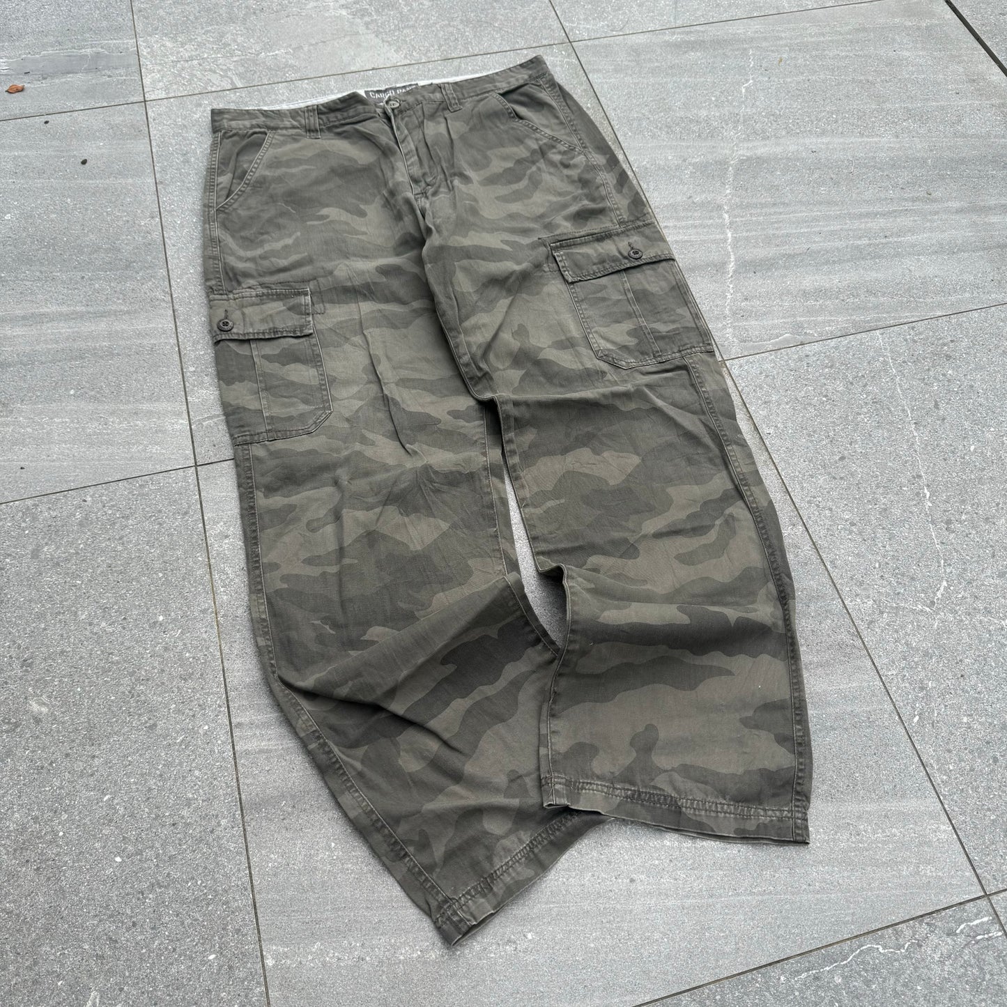camo pants - 36x32”