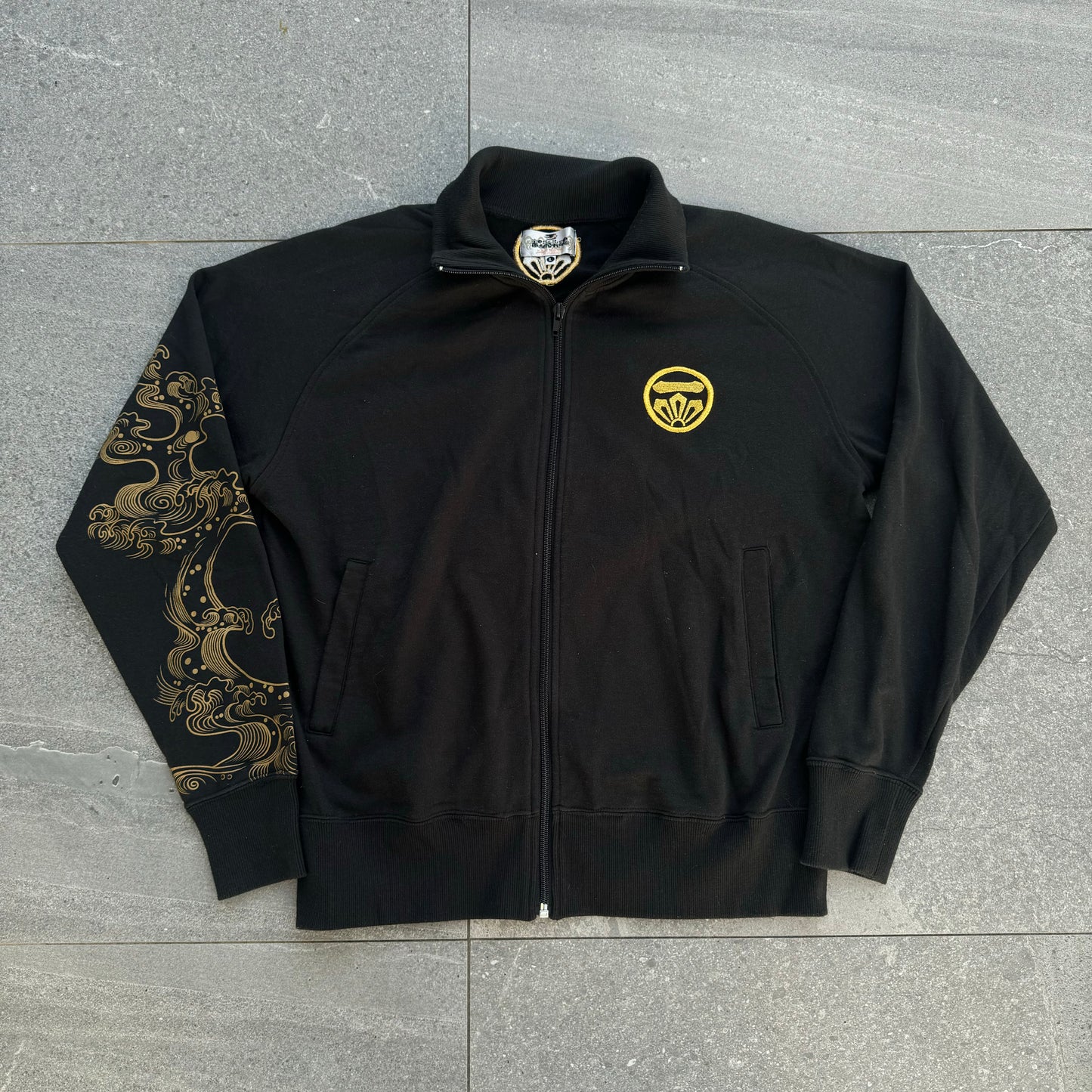 gangsta karakuri zip - M