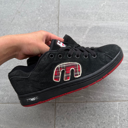 plaid 00s era etnies - womens 8.5 / 39 eu