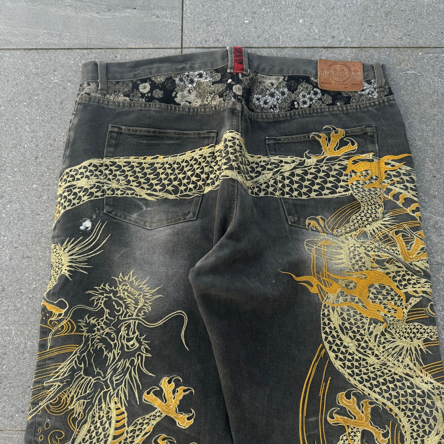 the rarest ever. grail karakuri black label jeans - 40x31”
