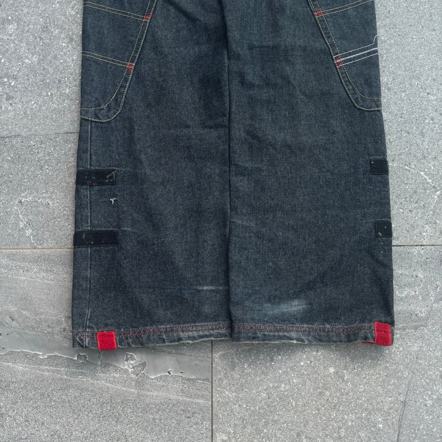 ecko side pockets :0 - 33x31”