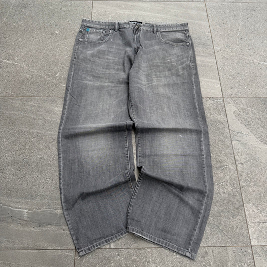 ecko concrete fades - 42x32”