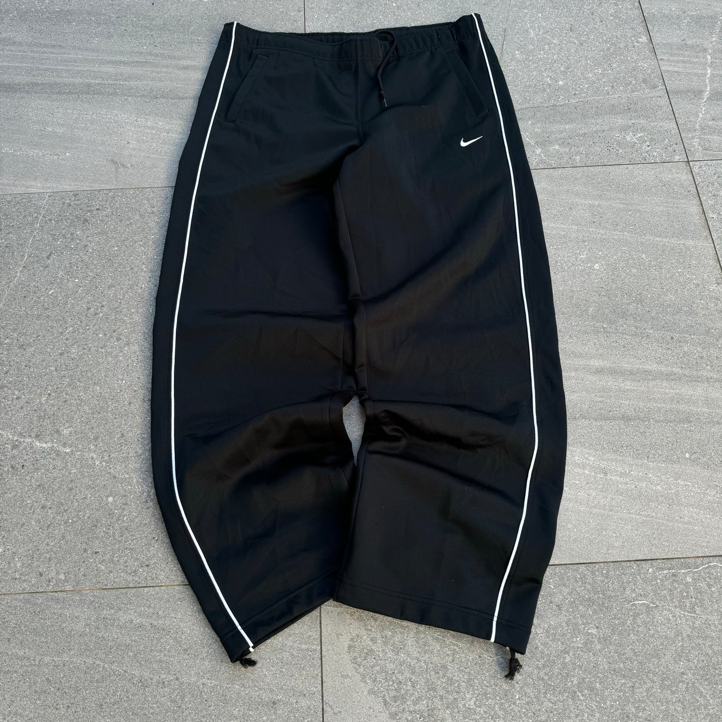 japanese nike trackies - XL