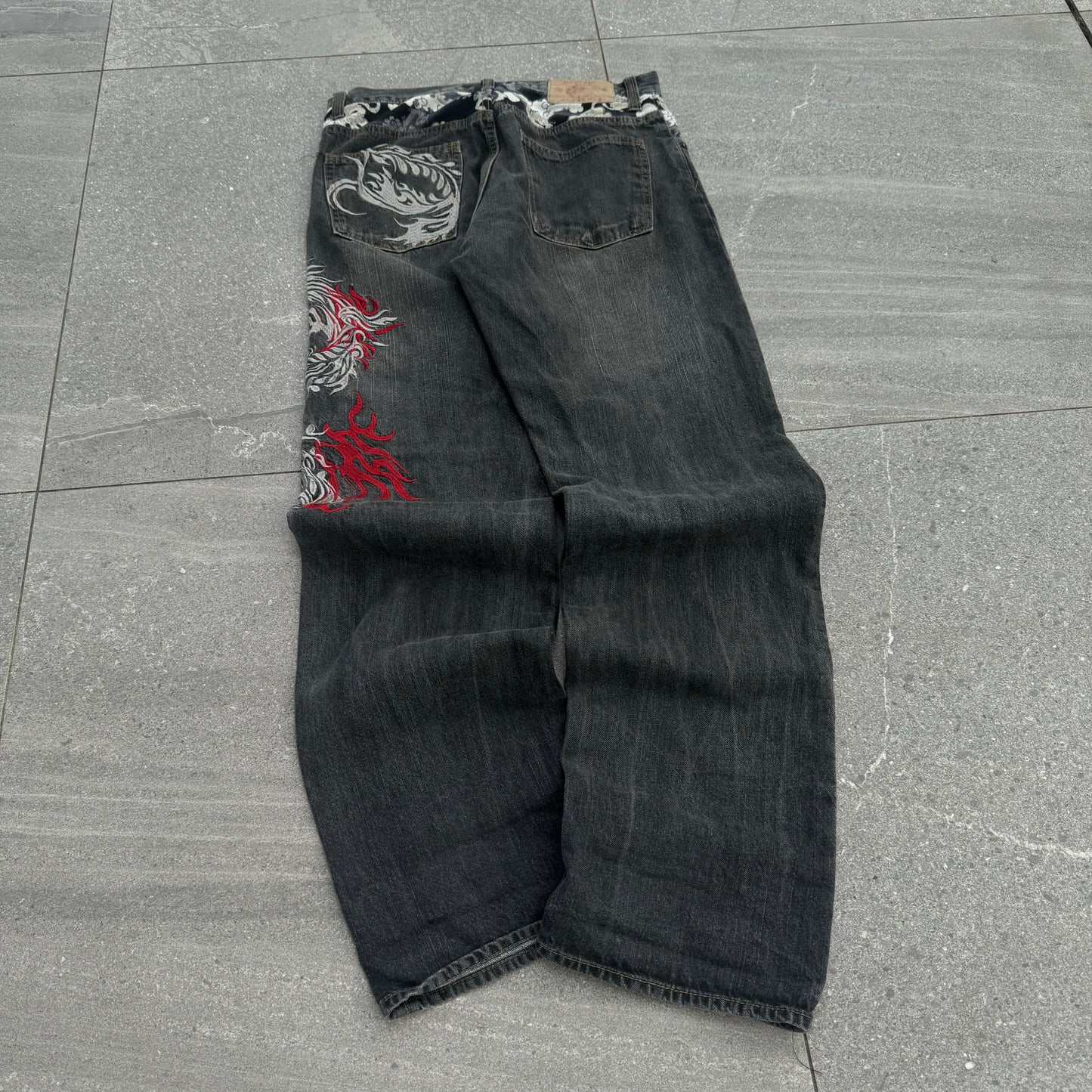 damnnn buten shoten jeans - 32x33” just nut