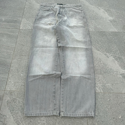 dodeca grey fades - 34x33”