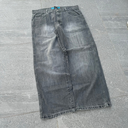 beautiful wckd jeans - 38x32”