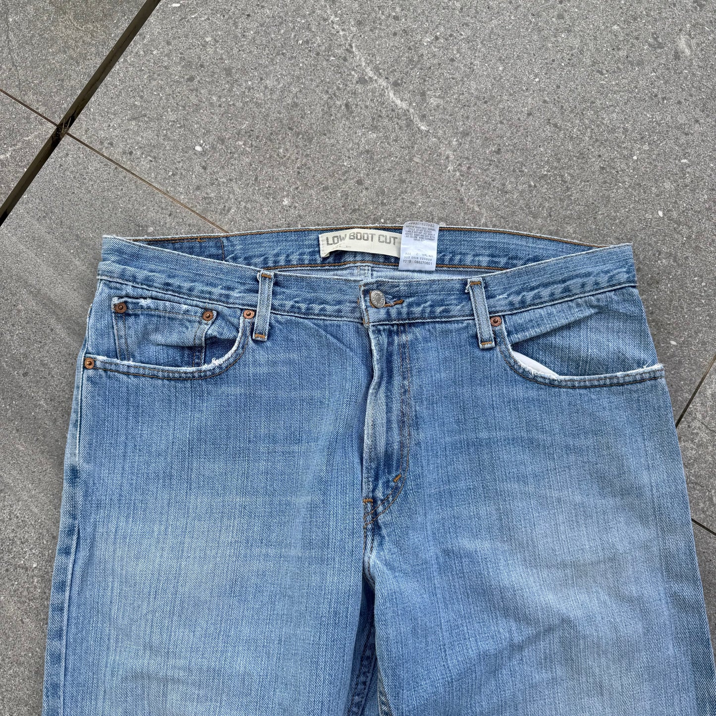 levi’s low bootcuts - 36x33”