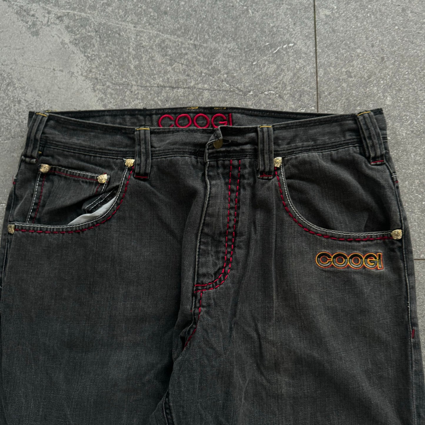 fine shyt coogis omgeee - 36x32”