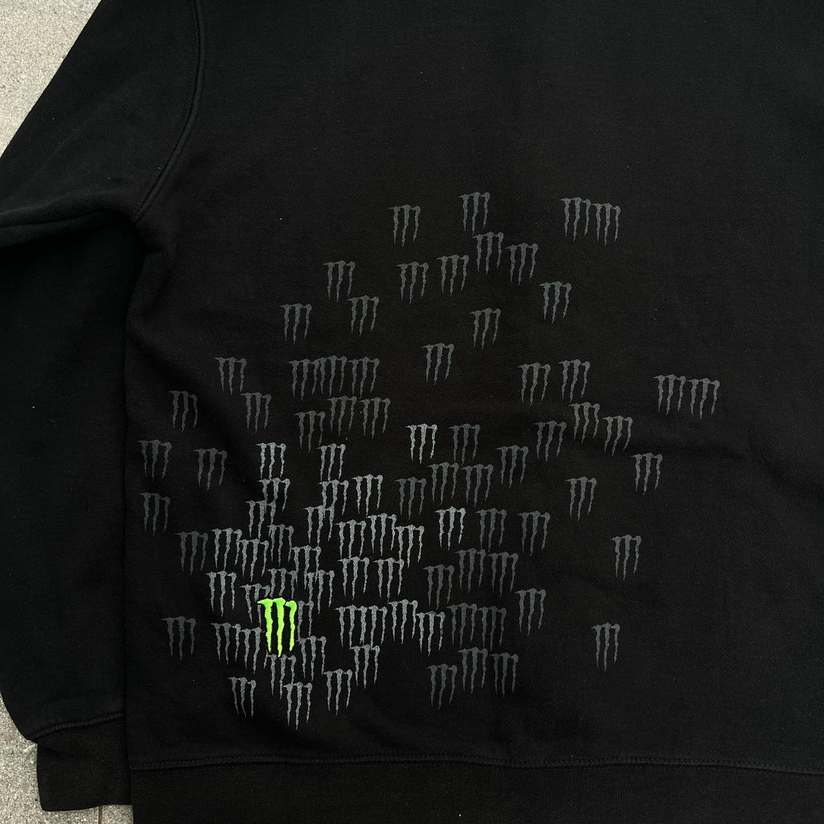 monster virus zipup - M