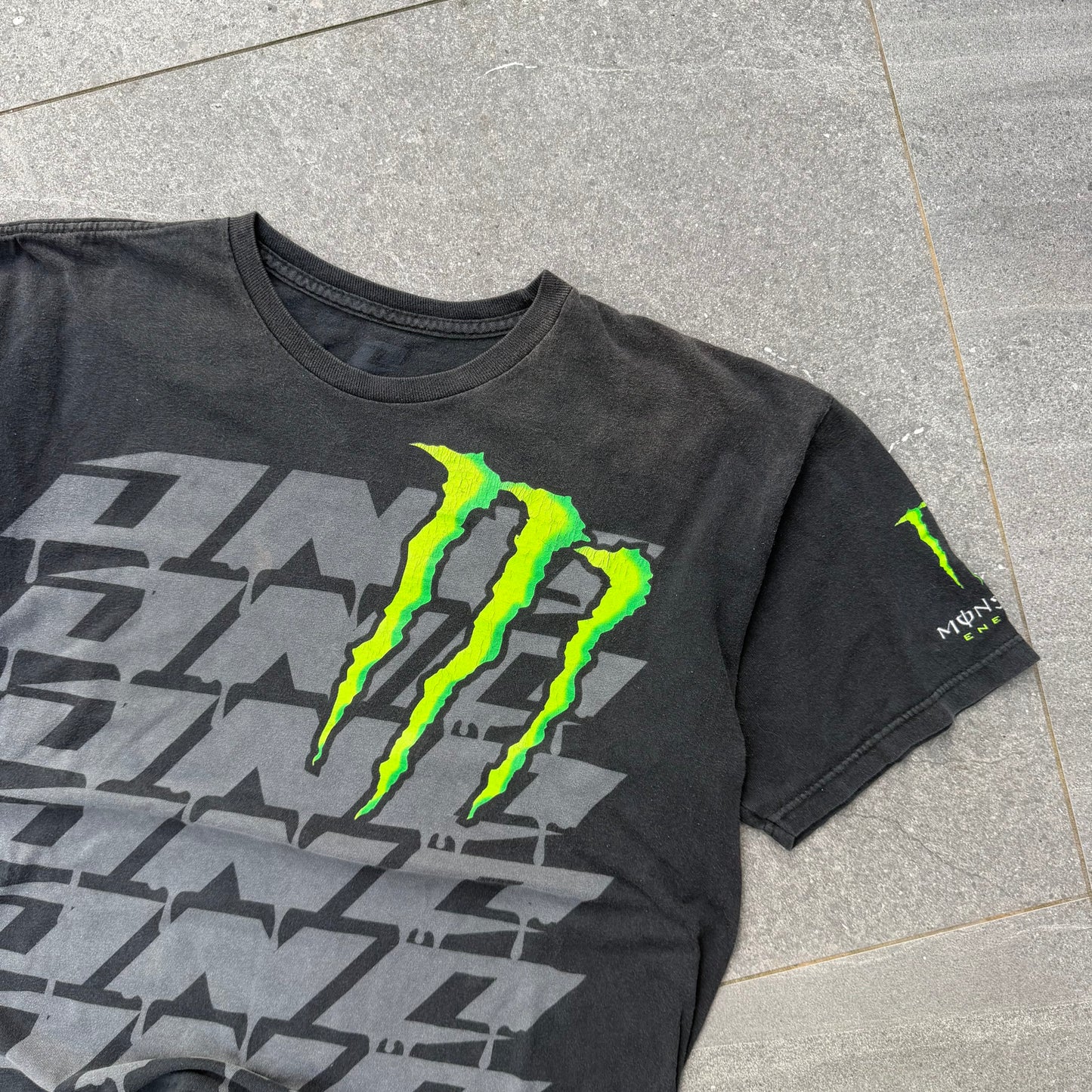 2000s monster tee - L