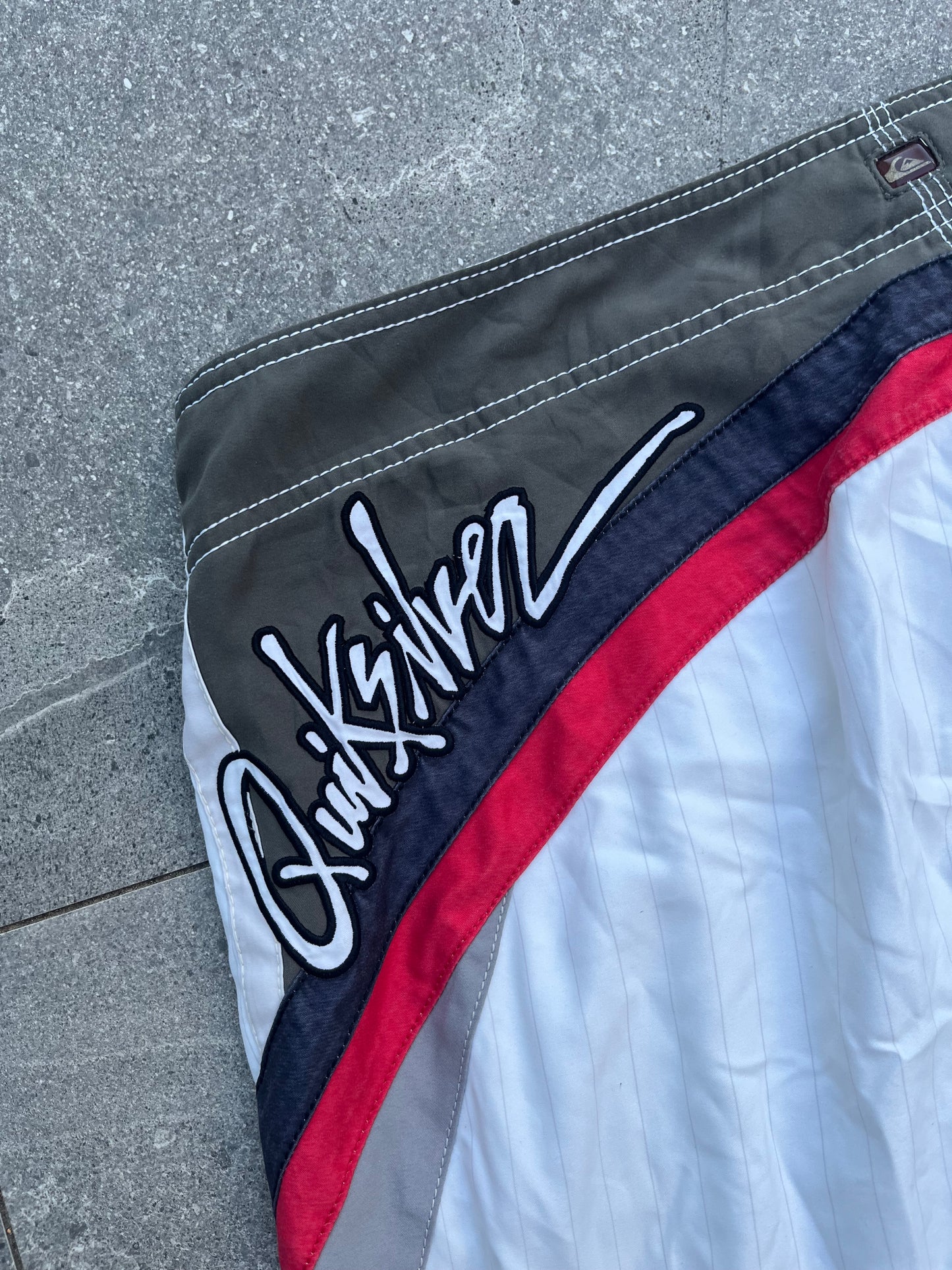 fat quiksilver boardies - 40”