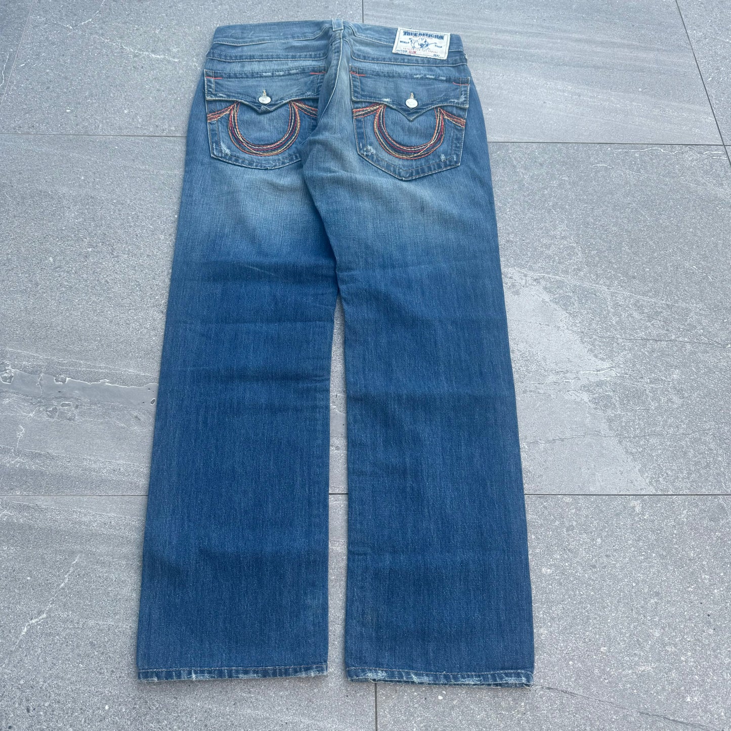 rainbow stitch trueys - 36x32”