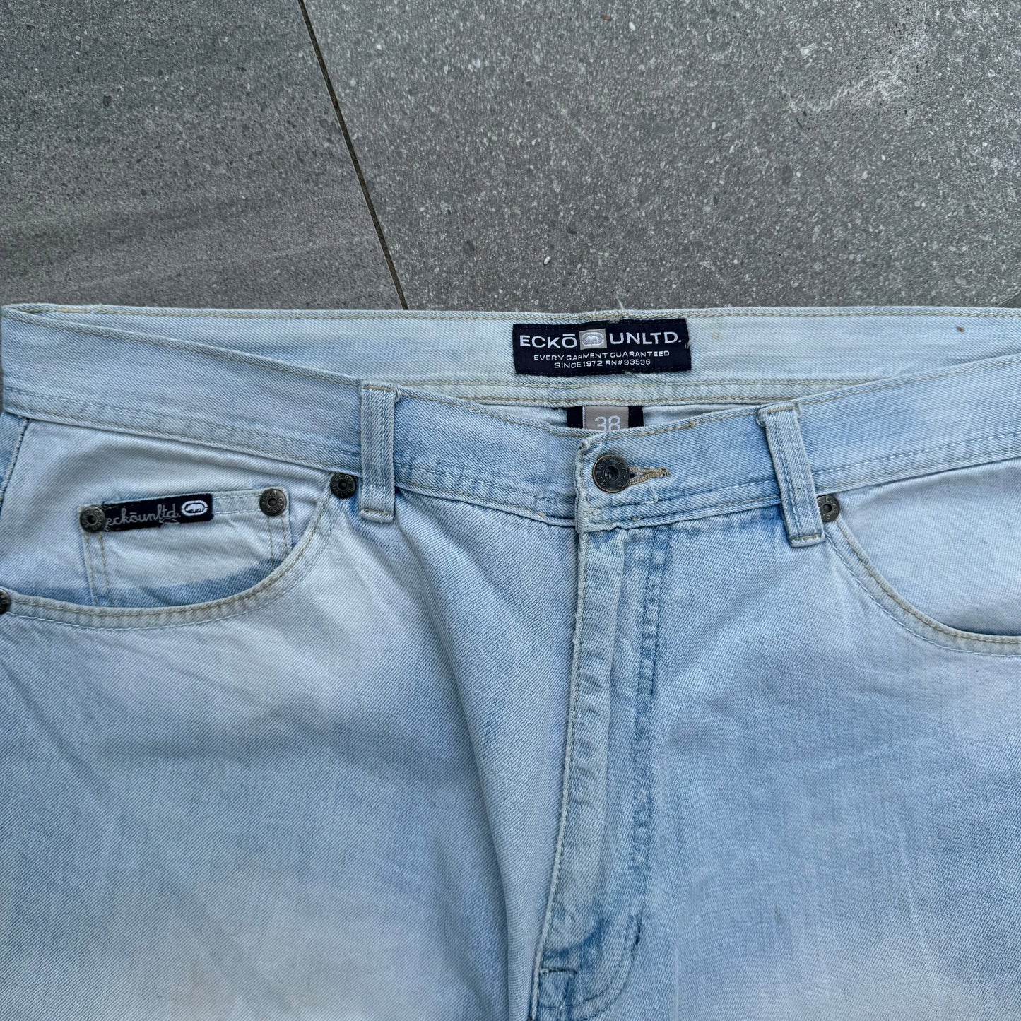ecko jorts - 40”