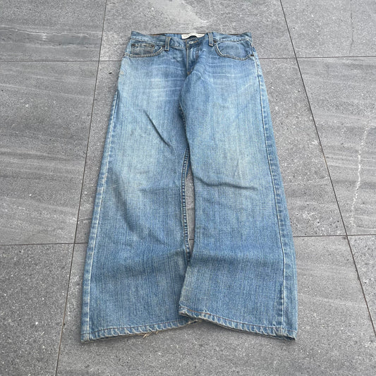 cleannn low rise levi bootcuts - 30x32