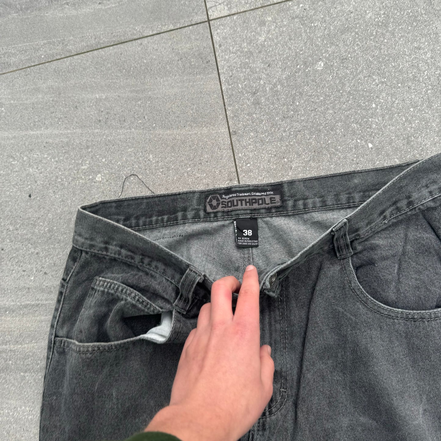 staaaaaple southpole faders - 38x32”