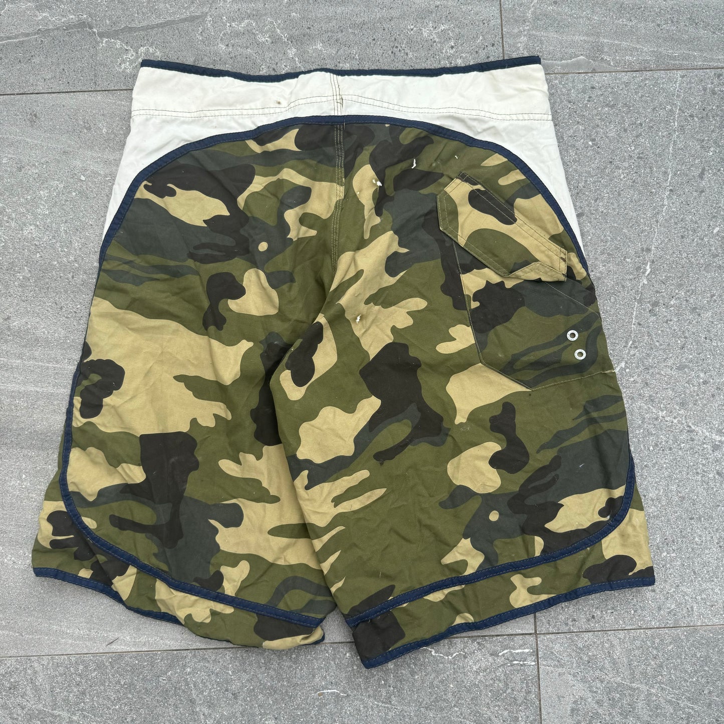 billabong boardies - 36x13”