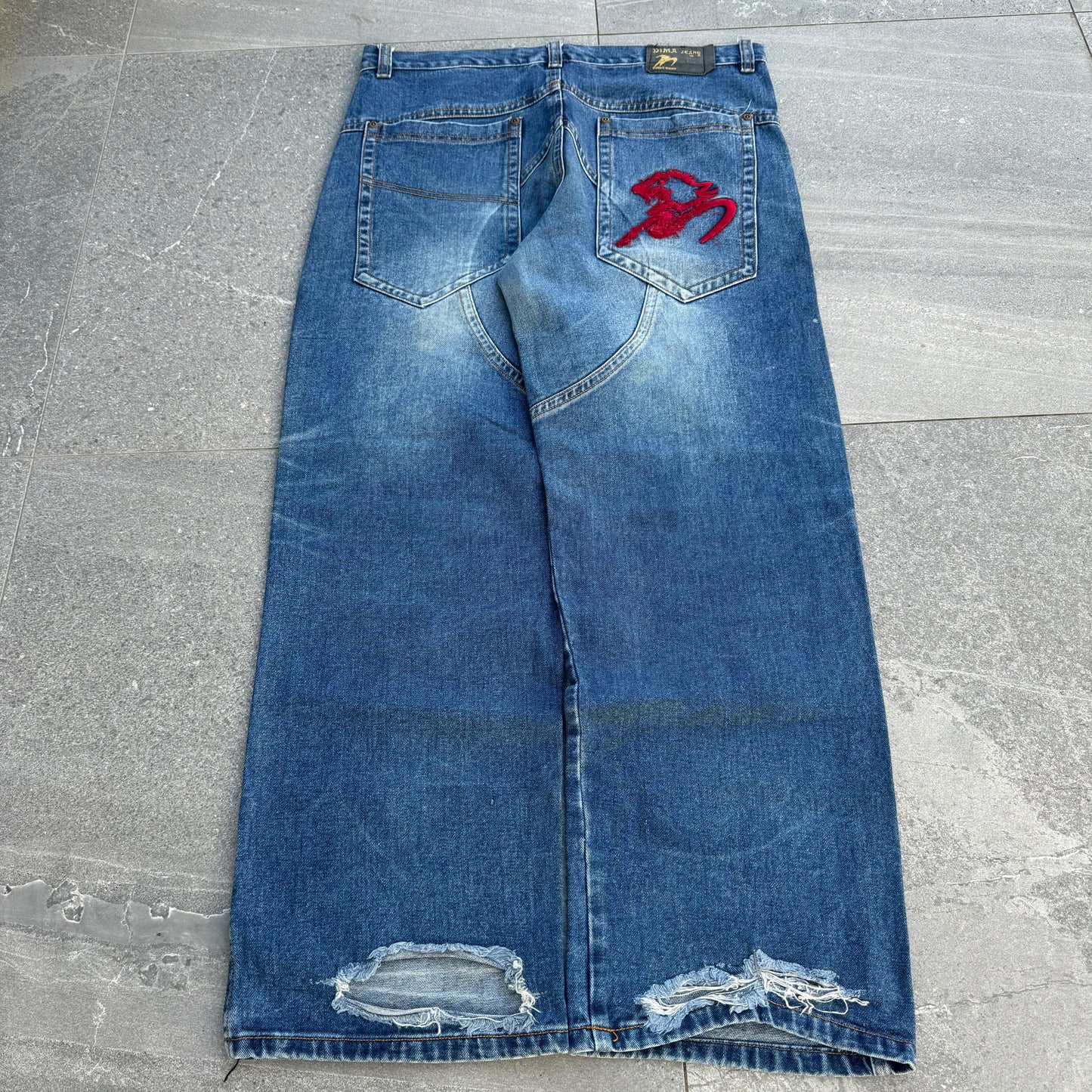 someone took a bite out the heel of these lmfao 38x32”