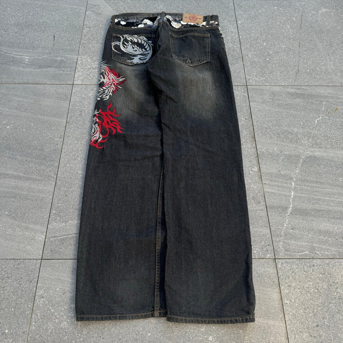 GRAILLL buten made in japan dragons - 34x33”