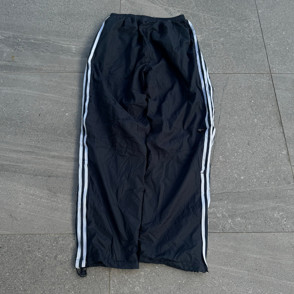 peak summer adidas - 30x30”