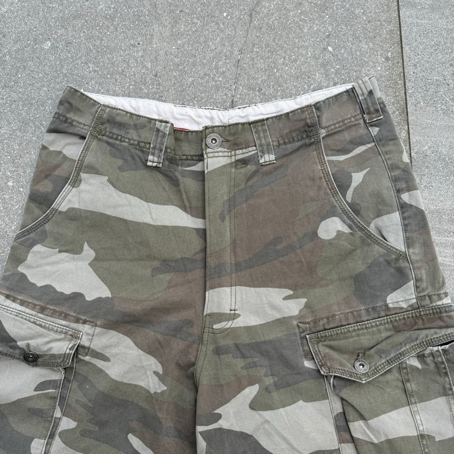 yeaaaah these fit so mf good 34x10.5”