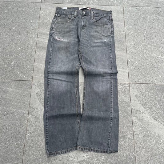 dark bootcuts are always so goated. 527 levi bootcuts 31x31”