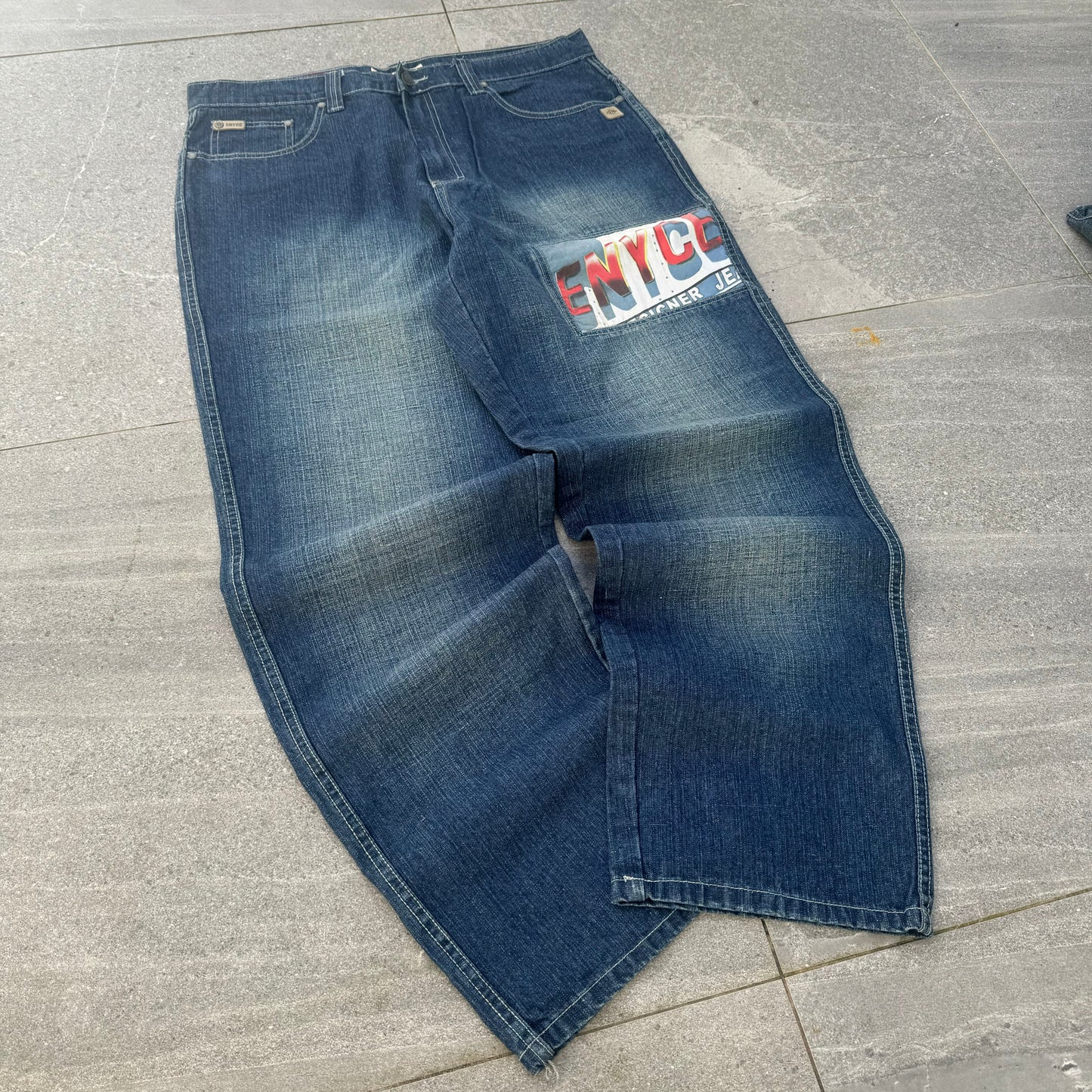 fat enyce jeanuks - 38x33”