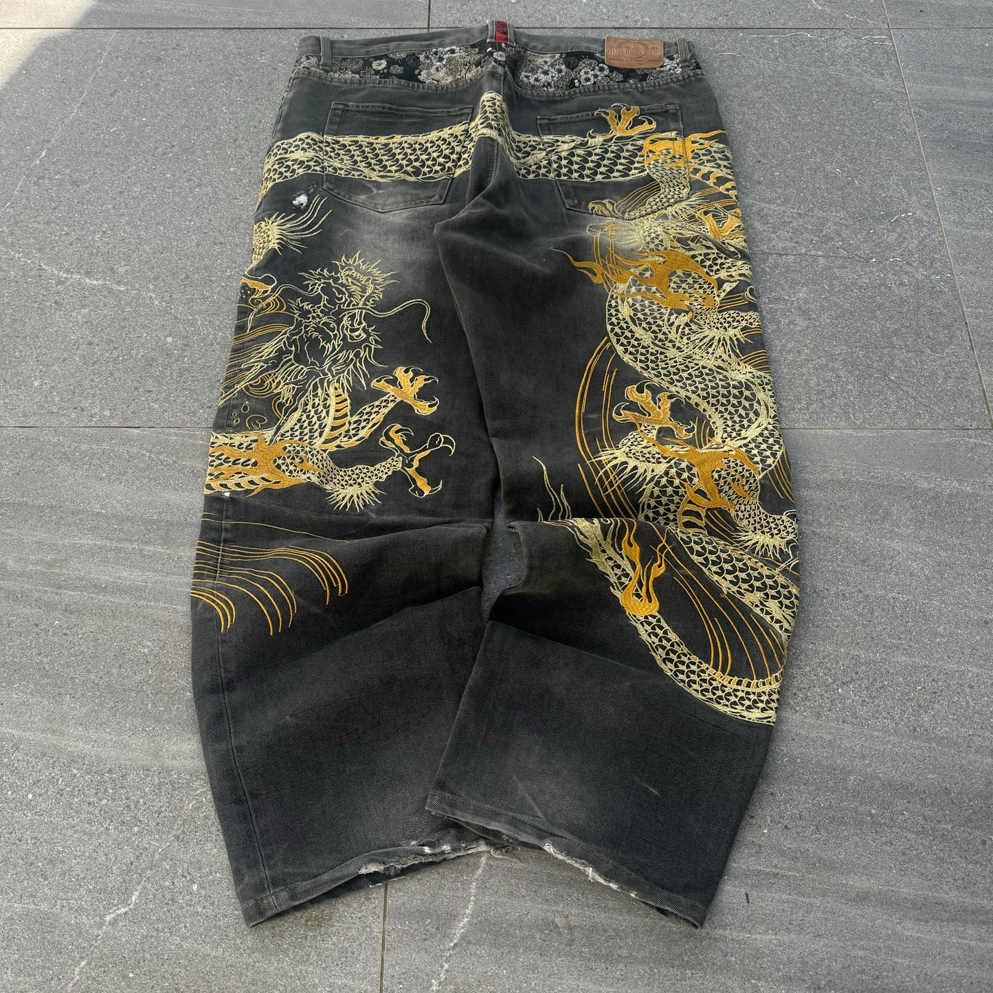 the rarest ever. grail karakuri black label jeans - 40x31”