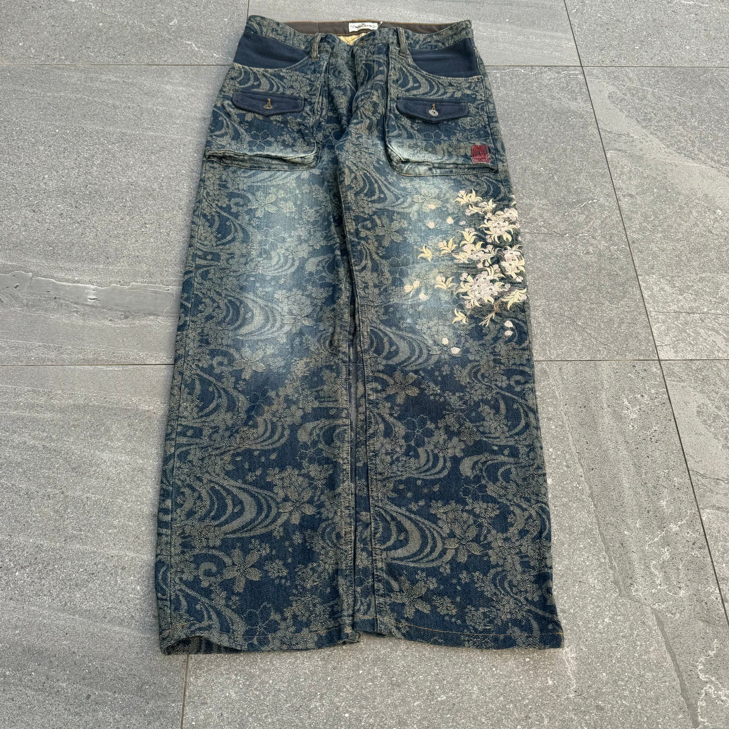 (karakuri) the most beautiful and intricate pair of jeans i’ve ever seen - 33x30”