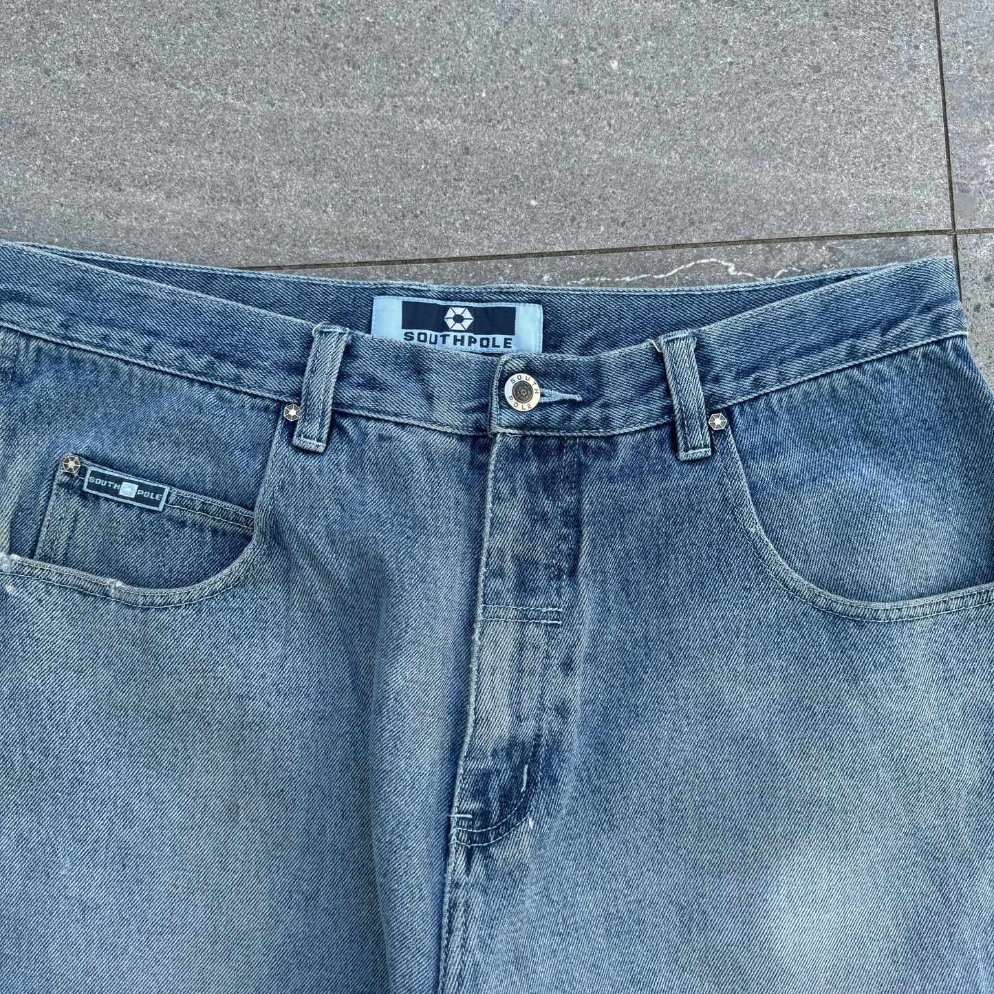 FAT southpole graffiti’s - 38x30”