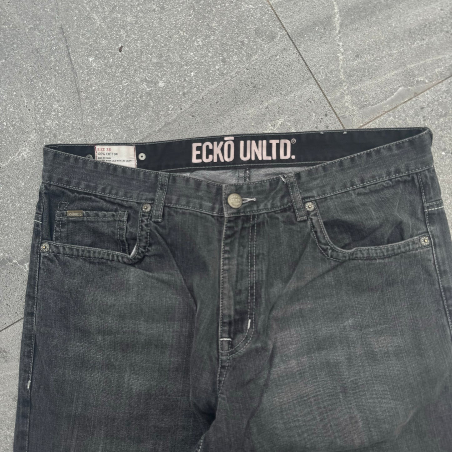 ecko winged skull jeans - 38x32”