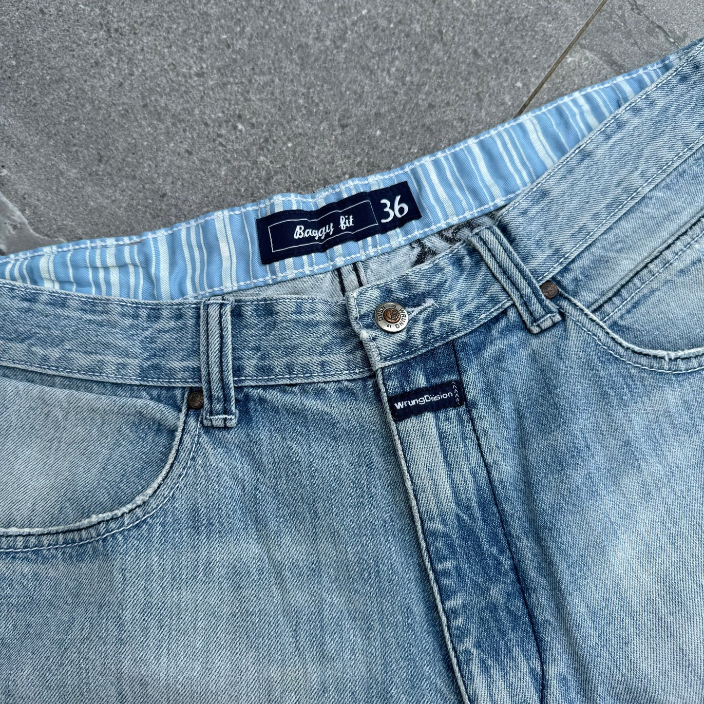 hardest wrung division jeans - 38x32”