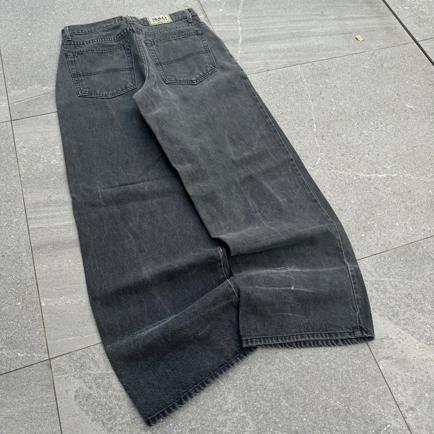 if you are a 32”, you need to buy these instantly. grail solo jeans