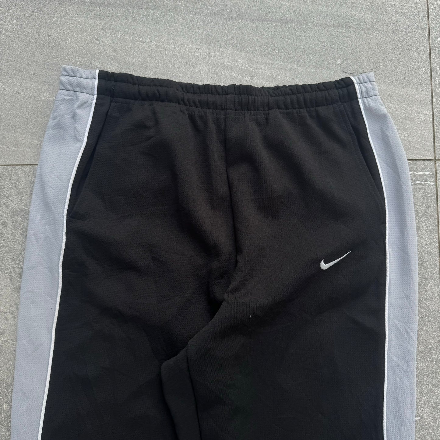 gangsta nike track pants - M