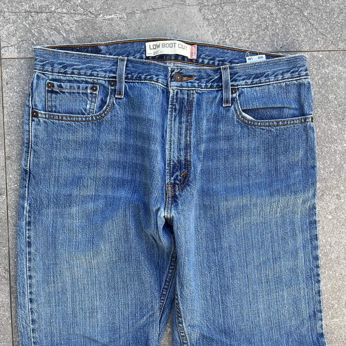 levi 527 low bootcuts - 34x30”