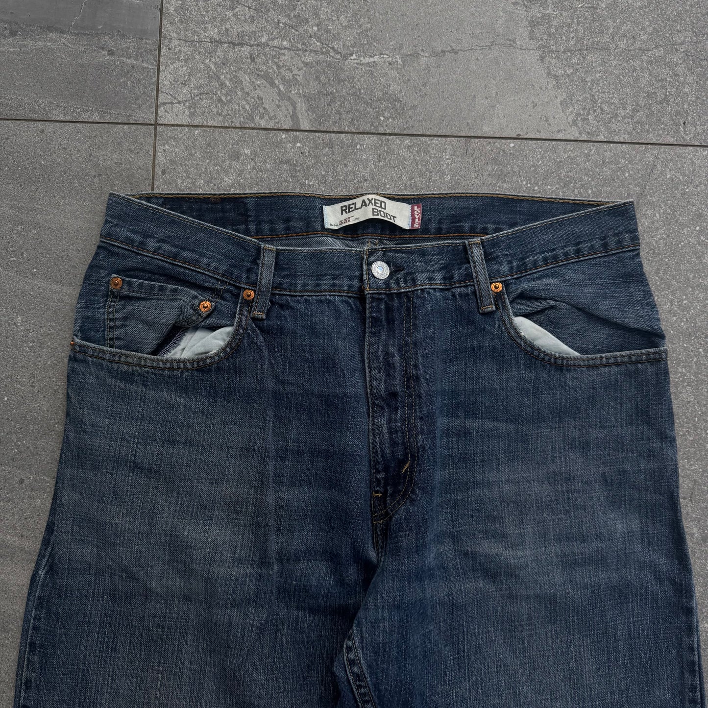 ong prolly the best pair ive dropped. 557 relaxed bootcuts with the BEST FADE. 36x32”