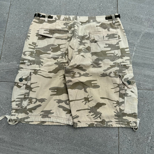 light camo shorts - 36”