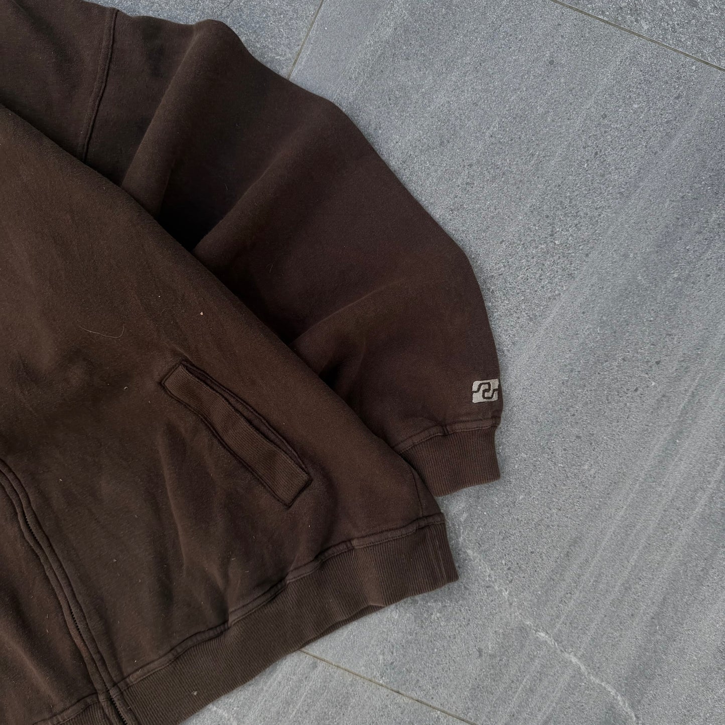 cleaaaanest 🧼 90s billy hoodie - XL