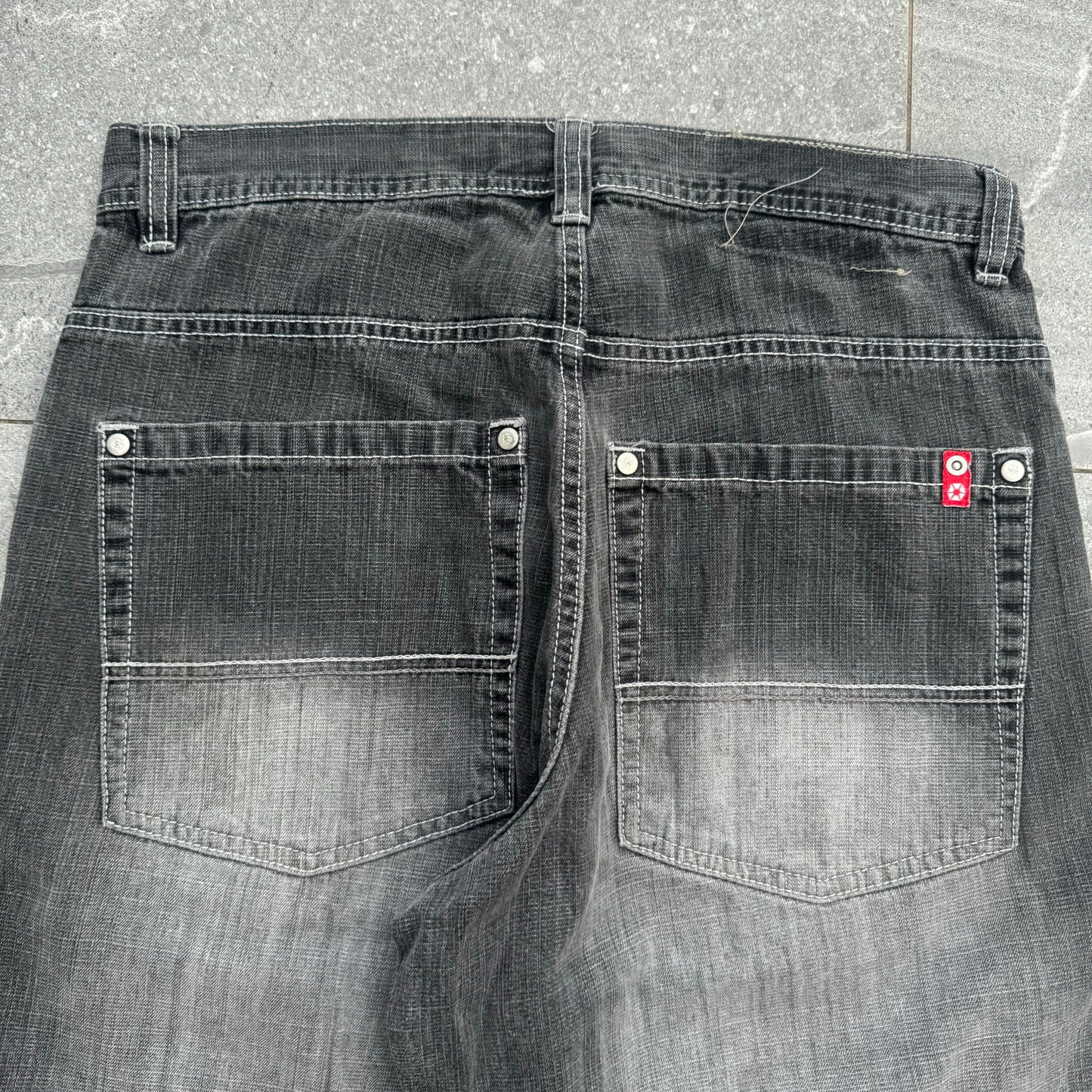 southpole redtab jorts - 32x16”
