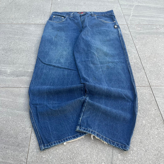 beautiful webs jeans - 40x32”