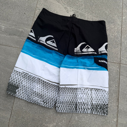 deadstock quiksilver boardies - 36”