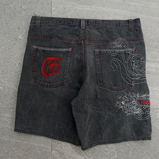 baggiest jorts of all time - 44”