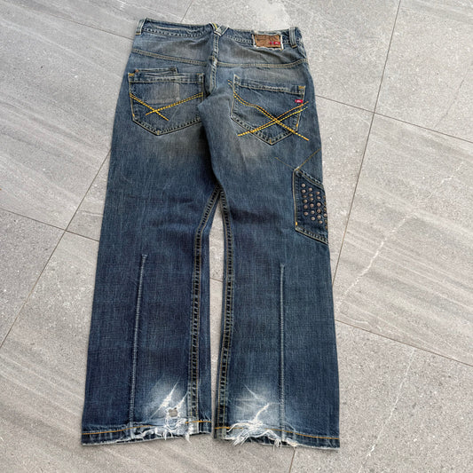 grail quiksilver bootcuts - 36x32”