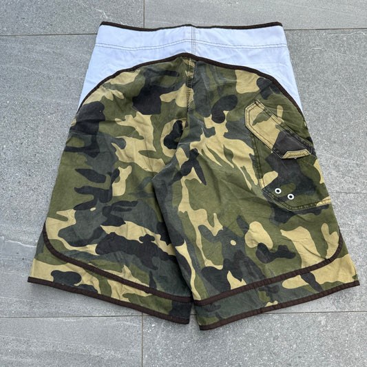 deadstock billabong boardies - 34x12.5”